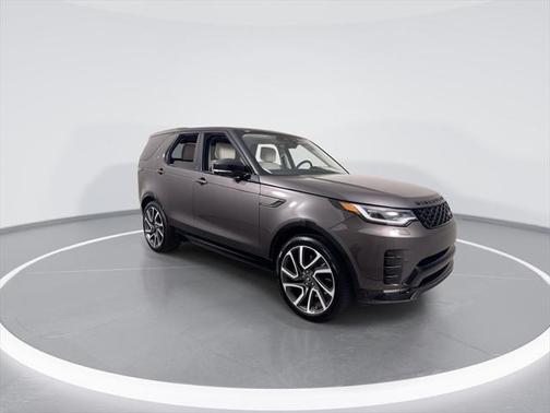 2025 Land Rover Discovery Dynamic SE