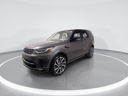 2025 Land Rover Discovery Dynamic SE