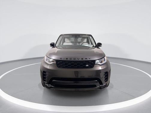 2025 Land Rover Discovery Dynamic SE