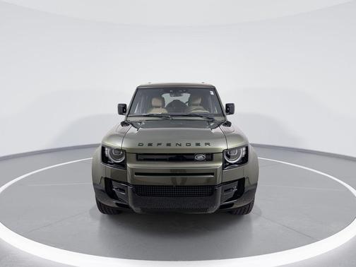 WOOLSTONE GRN M 2026 Land Rover Defender P400 X-Dynamic SE