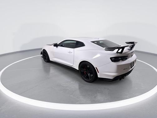 Summit White 2020 Chevrolet Camaro ZL1