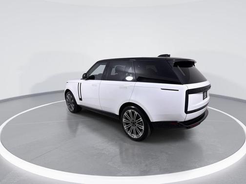 2026 Land Rover Range Rover P400 SE