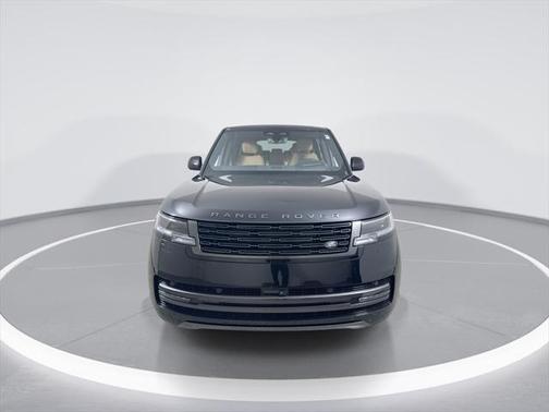 2025 Land Rover Range Rover P400 SE 7 Seat