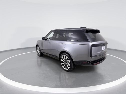 2026 Land Rover Range Rover P400 SE