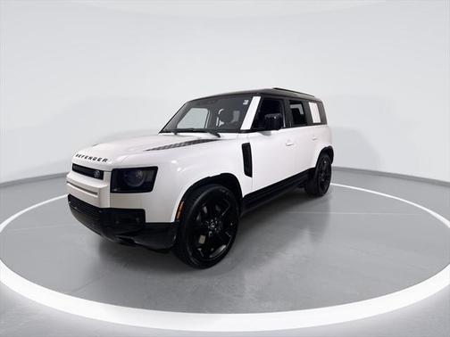 2025 Land Rover Defender 110 P400 X-Dynamic SE