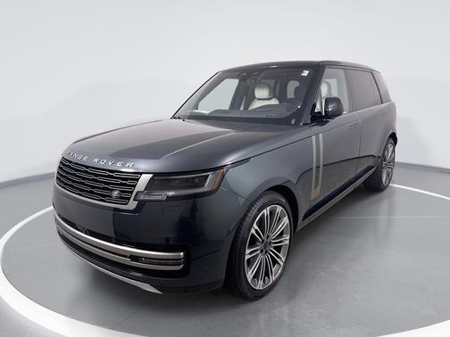 BELGRAVIA GRN M 2026 Land Rover Range Rover P400 SE 7 Seat