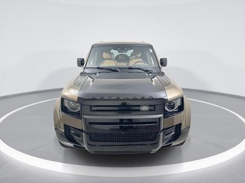2025 Land Rover Defender 110 P400 X