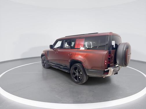 2023 Land Rover Defender 130 SE