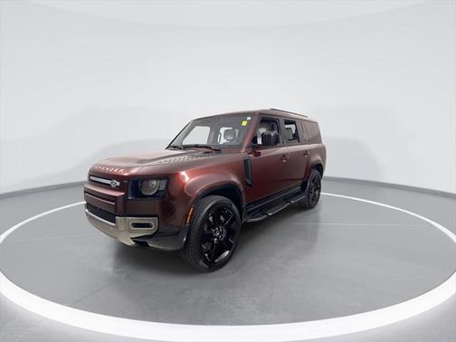 2023 Land Rover Defender 130 SE