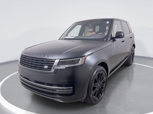 OBSIDIAN BLK SV 2026 Land Rover Range Rover P530 SE