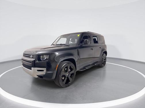 2023 Land Rover Defender 110 SE