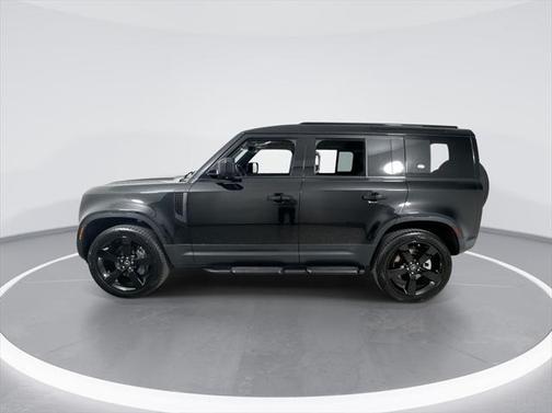 2023 Land Rover Defender 110 SE