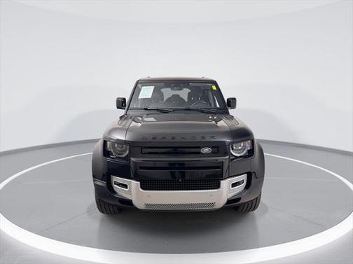 2023 Land Rover Defender 110 SE