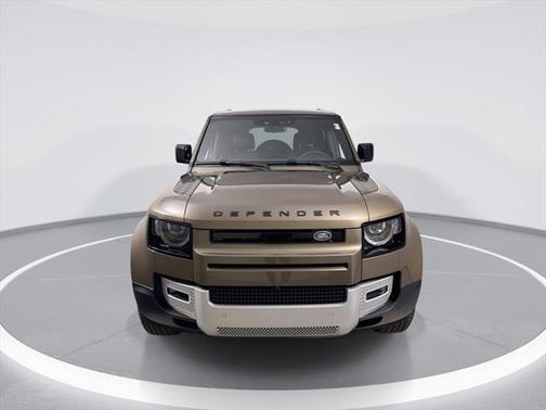 2025 Land Rover Defender 110 P300