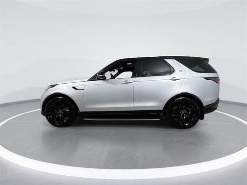 2024 Land Rover Discovery P300 Dynamic SE
