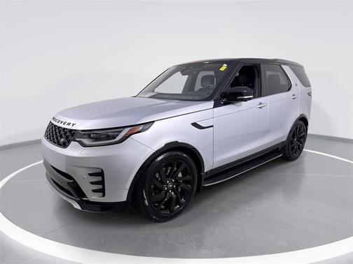 2024 Land Rover Discovery P300 Dynamic SE