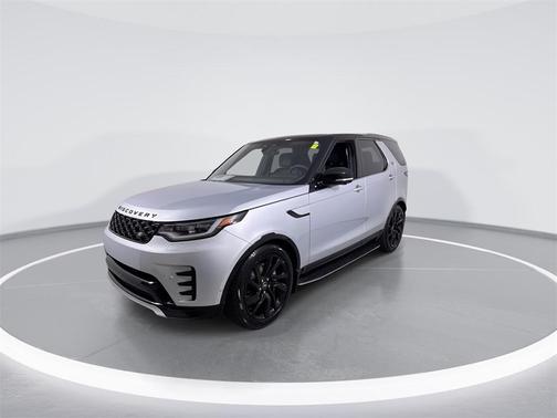2024 Land Rover Discovery P300 Dynamic SE