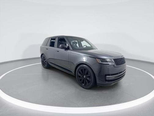 2025 Land Rover Range Rover P550e Autobiography