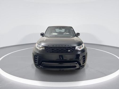 2024 Land Rover Discovery P300 Dynamic SE