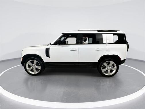 2025 Land Rover Defender 110 P400 X-Dynamic SE