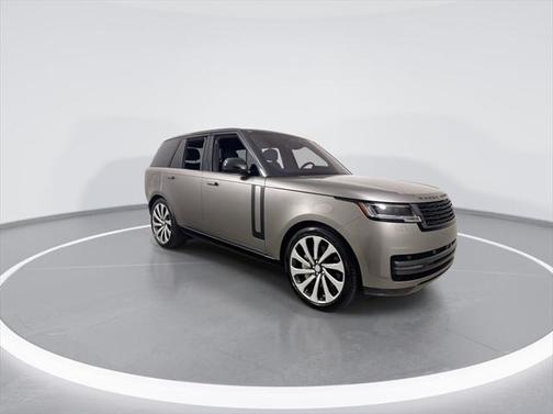 2023 Land Rover Range Rover P530 SE