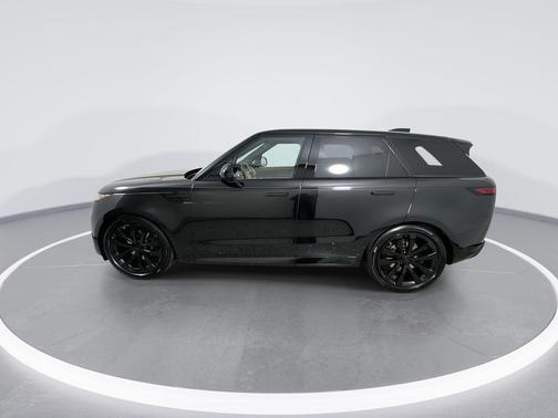 2026 Land Rover Range Rover Sport SE