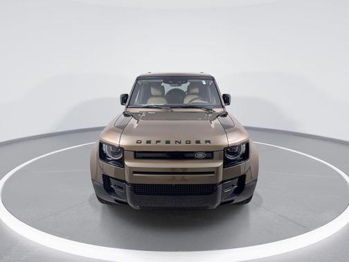 GONDWANA STONE 2026 Land Rover Defender P300 S