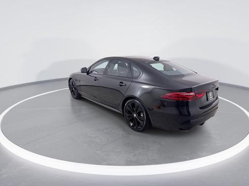SANTORN BLK MET 2024 Jaguar XF R-Dynamic SE P250 AWD Automatic