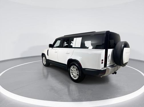 2025 Land Rover Defender 130 P300 S