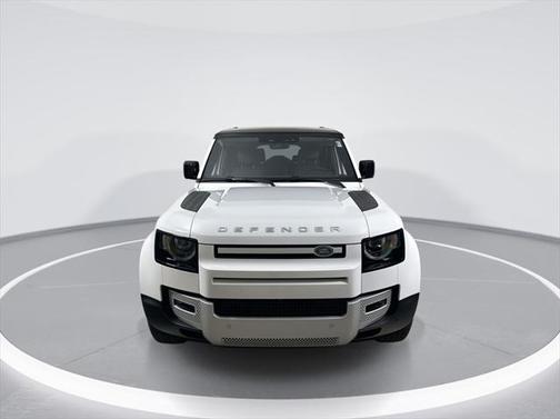 2025 Land Rover Defender 130 P300 S