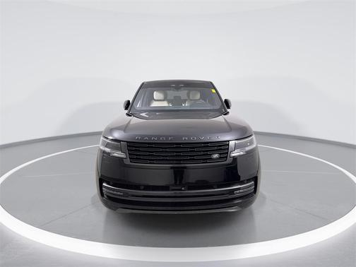 2024 Land Rover Range Rover P530 SE