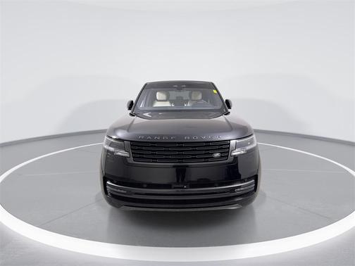 2024 Land Rover Range Rover P530 SE