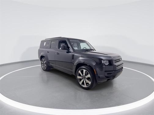 2026 Land Rover Defender V8