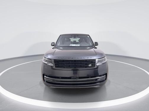 CARP GRY PRM MT 2026 Land Rover Range Rover P400 SE 7 Seat