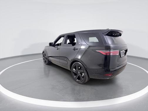 2025 Land Rover Discovery P360 Dynamic SE