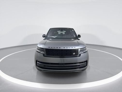 2025 Land Rover Range Rover P400 SE 7 Seat
