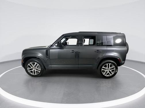 2025 Land Rover Defender 110 P300
