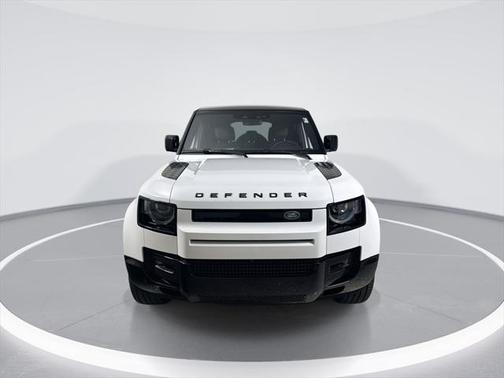 2025 Land Rover Defender 110 P500 X-Dynamic SE