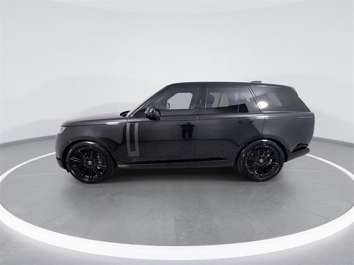 2025 Land Rover Range Rover P400 SE