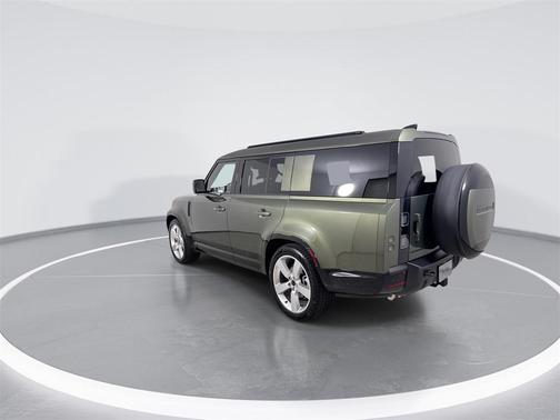 2026 Land Rover Defender P400 X-Dynamic SE