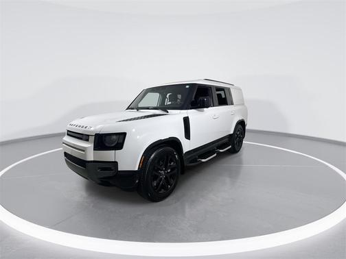 2024 Land Rover Defender 130 P400 Outbound