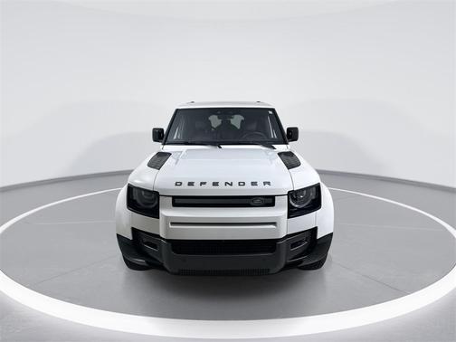 2024 Land Rover Defender 130 P400 Outbound