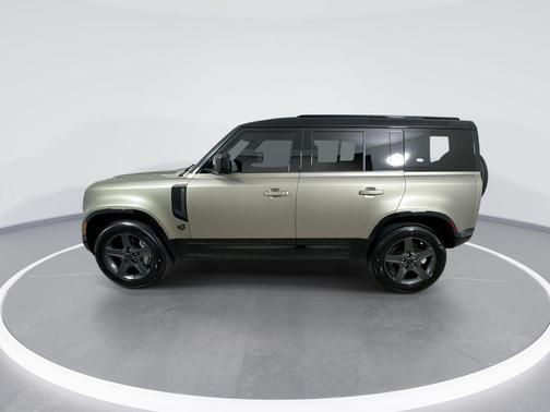 PANGEA GRN MET 2024 Land Rover Defender 110 P400 X-Dynamic SE