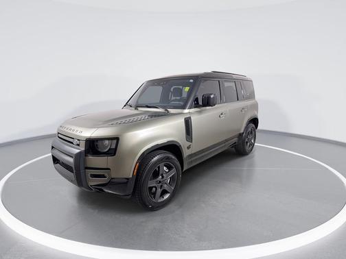 PANGEA GRN MET 2024 Land Rover Defender 110 P400 X-Dynamic SE