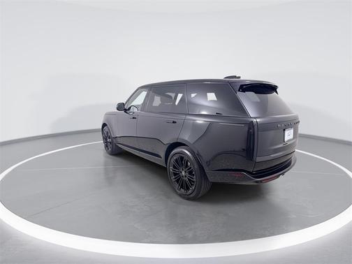 2025 Land Rover Range Rover P400 SE 7 Seat