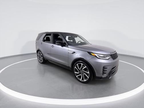 2025 Land Rover Discovery P360 Dynamic SE