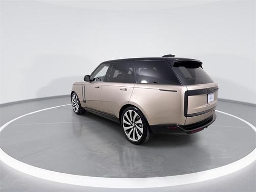 2025 Land Rover Range Rover P530 SE