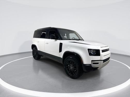 2025 Land Rover Defender 110 P300