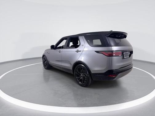 2025 Land Rover Discovery P300 Dynamic SE