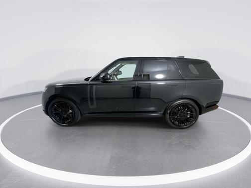 SANTORN BLK MET 2026 Land Rover Range Rover P400 SE